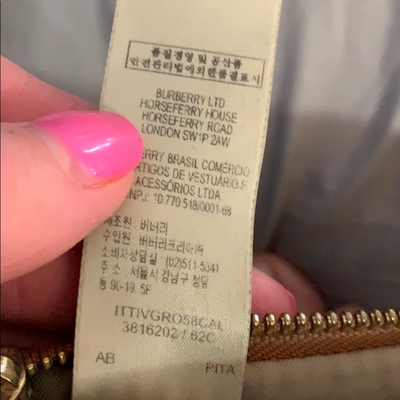 Burberry clutch - $$$ give me an offer - Picture 4 of 4